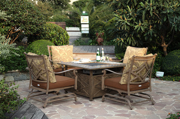卡洛克斐梵 花园家具 户外休闲 高端品牌家居 多伦多一桌四椅