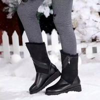 2016冬季新女士雪地靴防滑松糕底中筒加厚羊皮毛一体真皮保暖女靴_250x250.jpg