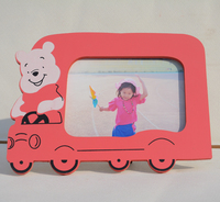 16寸维尼熊开车卡通相框 创意儿童 婚纱艺术相框影视后期厂家销售_250x250.jpg