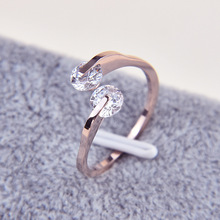 韩版时尚保色双钻戒指 钛钢玫瑰金不褪色情侣指环 配饰品男女礼物