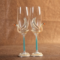香槟杯欧式高脚杯套装水晶玻璃天鹅水钻杯子创意结婚礼物婚庆杯子_250x250.jpg