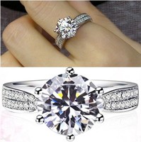 进口仿真钻石戒指2克拉 S925纯银镶钻求婚戒 优白女款式 防过敏_250x250.jpg