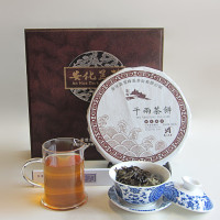 2014年湖南安化黑茶千两茶花卷茶饼600g2015礼盒装礼品包邮_250x250.jpg