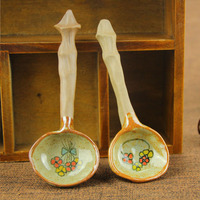 创意陶瓷餐具 勺子饭勺汤勺 花朵搅拌勺 创意可爱手绘长柄瓷勺_250x250.jpg