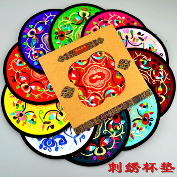 中国风布艺刺绣碗垫创意隔热垫红色黄色多色热卖厂销出国礼品杯垫