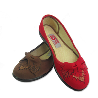 老北京布鞋女鞋平跟防滑妈妈鞋红色鞋中老年休闲鞋特价包邮_250x250.jpg