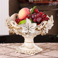 欧式果盘陶瓷水果盘创意现代客厅果盘摆件欧式高脚果盆结婚礼物_250x250.jpg