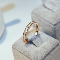 新款镀18k玫瑰金满钻韩版时尚戒指女指环食指钛钢韩国饰品 包邮_250x250.jpg