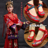 中式婚鞋新娘鞋老北京布鞋绣花鞋民族风女鞋坡跟秀禾鞋高跟新娘鞋_250x250.jpg