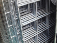 电焊网片 镀锌铁丝网 钢丝粗丝 DIY网片 可做狗笼 货架 隔离网_250x250.jpg