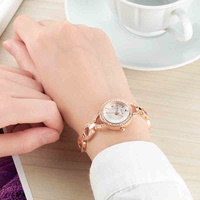 金米欧韩版时尚手链表石英女表玫瑰金色水钻学生表女士手表包邮_250x250.jpg