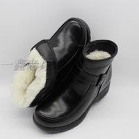 冬季妈妈棉鞋真皮羊毛保暖雪地靴中老年人短筒靴平跟防滑皮毛一体_250x250.jpg