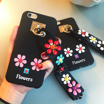 走秀款铆钉花朵iphone7手机壳6s创意手腕皮带苹果7plus硅胶套潮女